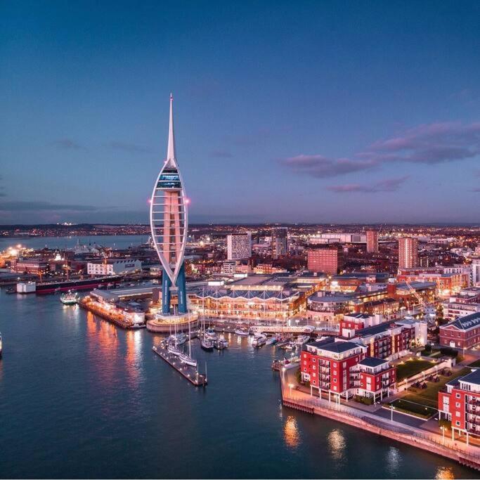 Portsmouth Urban Haven Apartment Luaran gambar
