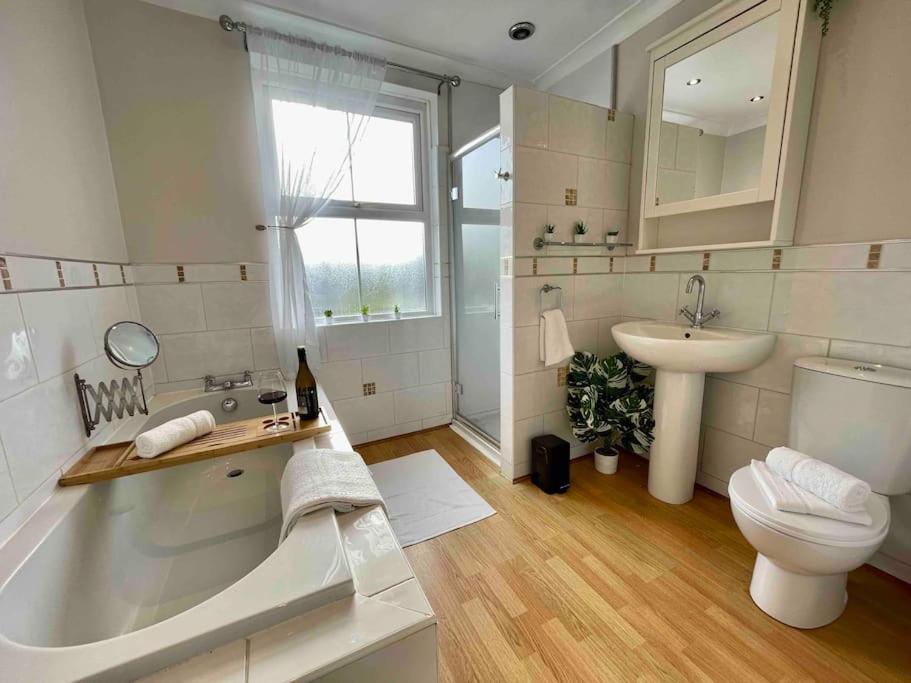 Portsmouth Urban Haven Apartment Luaran gambar