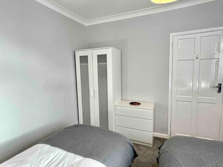 Portsmouth Urban Haven Apartment Luaran gambar