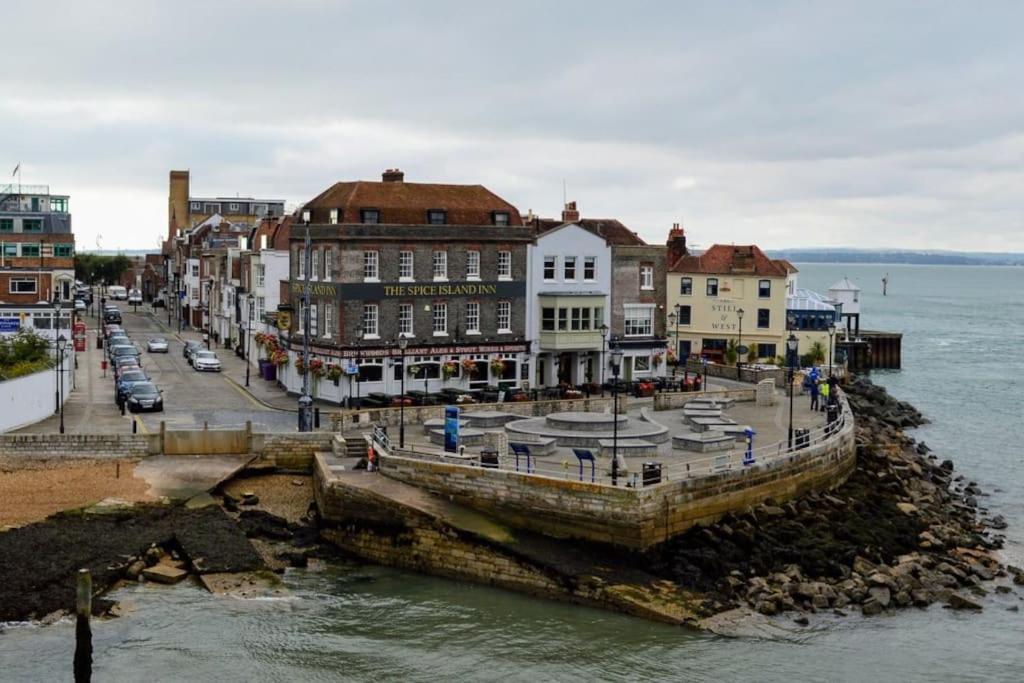 Portsmouth Urban Haven Apartment Luaran gambar